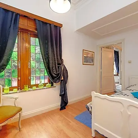 Belle Epoque L' Atelier Du Temps Bed and breakfast
