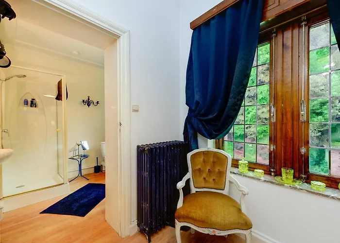 Couette-café Belle Epoque 4*