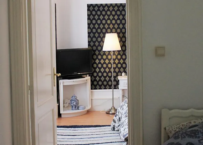 Couette-café Belle Epoque 4*