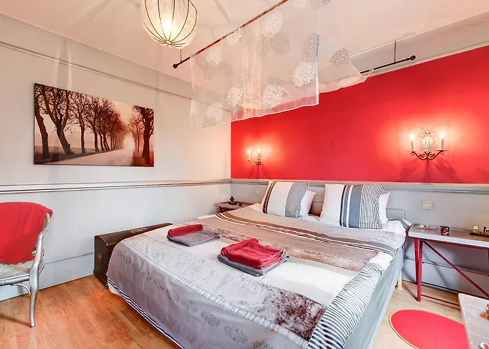 Couette-café Belle Epoque 4*